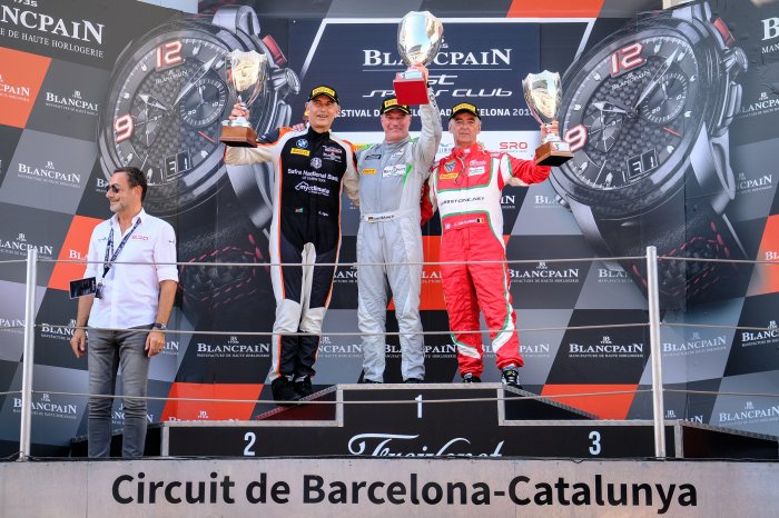On form Coach McKansy holds on for maiden victory in Barcelona Qualifying Race, Stephen Earle closes gap in Iron Cup with win