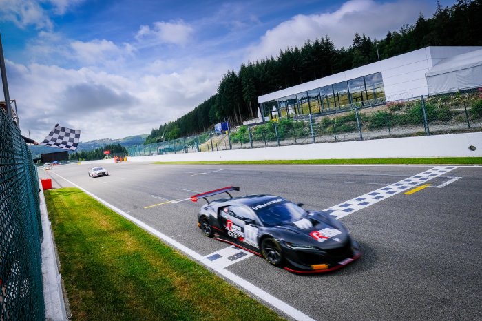 Moller holds on for fourth Blancpain GT Sports Club victory at Spa, Earle steps closer to Iron Cup title with class win  
