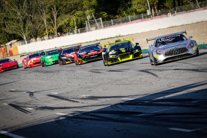 Remenyako wins action-packed Blancpain GT Sports Club race one in Barcelona as Moller seals title
