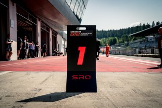 Winners ceremony - Race 1 - 14 | Mackinger Photography
