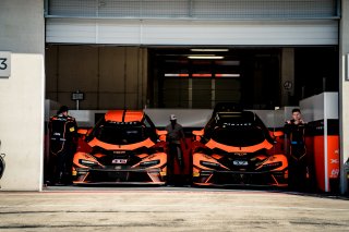 Pit Lane 10 - Friday | Mackinger Photography