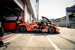 Pit Lane 26 - Friday | Mackinger Photography