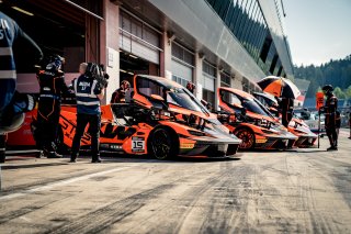 Pit Lane 30 - Friday | Mackinger Photography