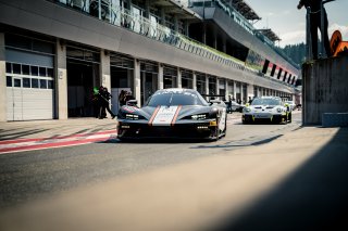 Pit Lane 43 - Friday | Mackinger Photography