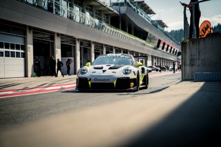Pit Lane 44 - Friday | Mackinger Photography