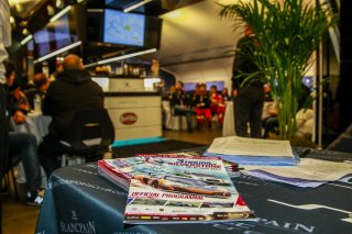 SILVERSTONE DRIVERS' BRIEFING | Patrick Hecq Photography