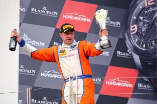 QUALIFYING RACE PODIUM | Blancpain GT Sports Club