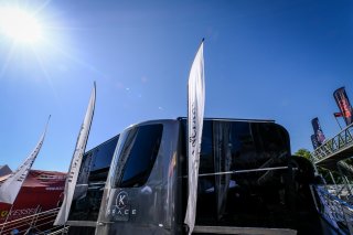 Paddock setup | Dirk Bogaerts/SRO