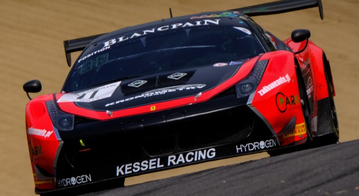 Broniszewski claims pole for Blancpain GT Sports Club Qualifying Race atBrands Hatch