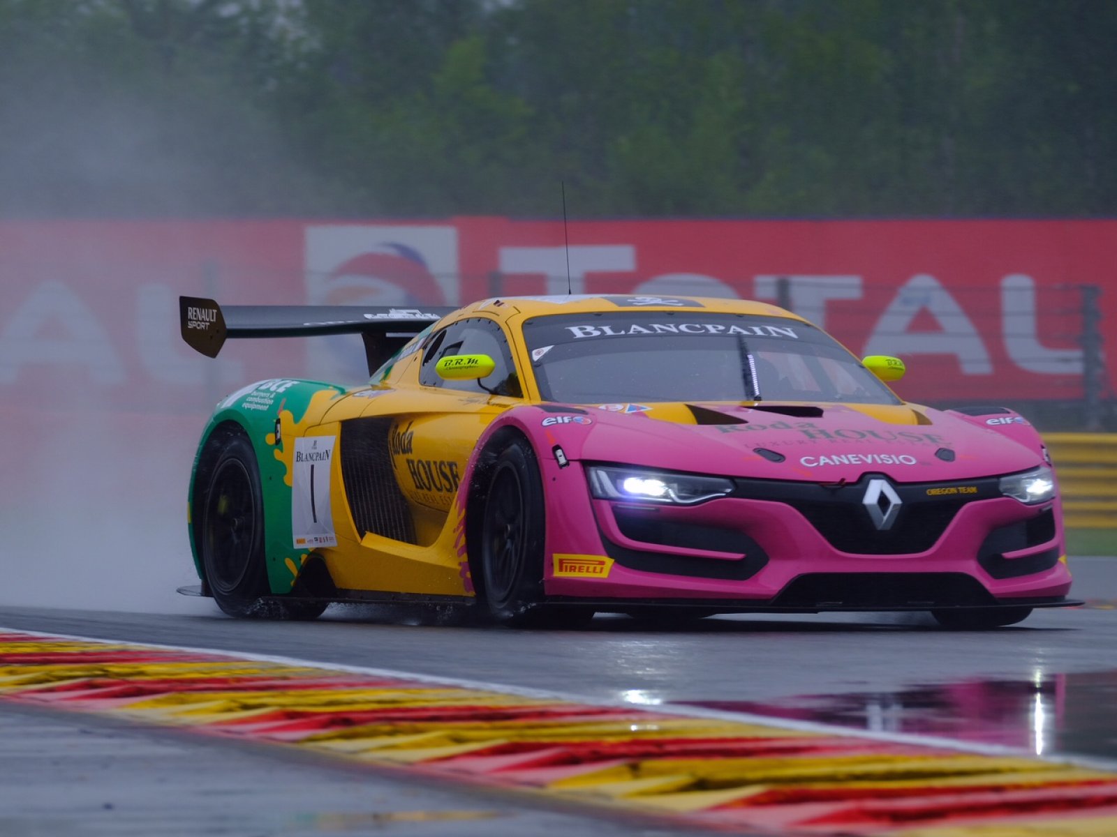 Roda beats Broniszewski to top-spot in opening free practice at Spa