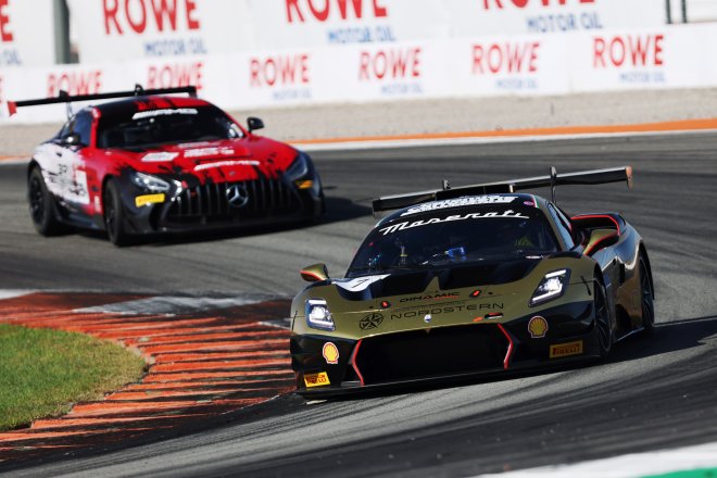 DINAMIC Motorsport makes rapid start by topping Free Practice at Valencia