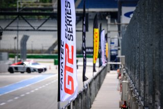 Free Practice 1, Pitlane
 | SRO / Dirk Bogaerts Photography