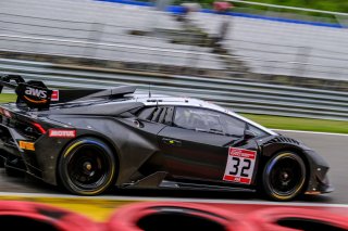 #32 Target Racing ITA Lamborghini Huracan Super Trofeo Evo GT2 Jaromir Jirik CZE Mauro Casadei ITA Am, Free Practice 1
 | SRO / Dirk Bogaerts Photography