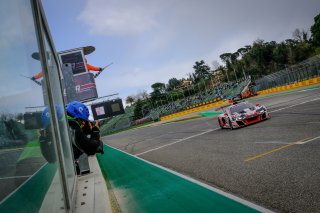 Finish, Race 1
 | SRO / Dirk Bogaerts Photography