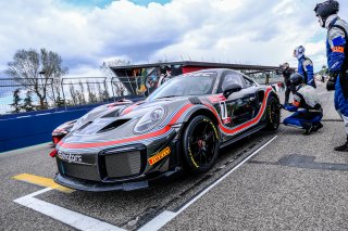 Gridwalk, Race 1
 | SRO / Dirk Bogaerts Photography
