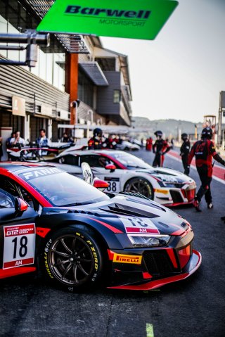 #18 LP Racing Audi R8 LMS GT2 Elia Erhart Michael Doppelmayr Am, GT2, Grid, Pitlane, Race 1
 | SRO / TWENTY-ONE CREATION - Jules Benichou