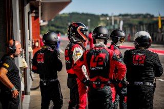 #88 LP Racing Audi R8 LMS GT2 Stephane Ratel Luca Pirri Pro-Am, GT2, Pitlane, Race 2
 | SRO / TWENTY-ONE CREATION - Jules Benichou