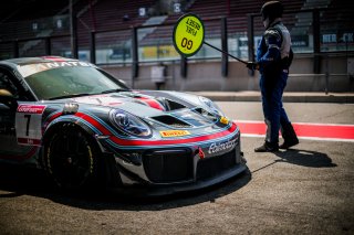 #7 Ebimotors Porsche GT2 RS CS Gianluca Giorgi Alessandro Baccani Am, GT2, Pitlane
 | SRO / TWENTY-ONE CREATION - Jules Benichou