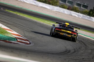 #81 PK Carsport - Peter Guelinckx - Bert Longin - Audi R8 LMS GT2 - Pro-Am, Qualifying
 | Kevin Pecks