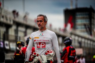 Grid Walk
 | SRO / TWENTY-ONE CREATION - Jules Benichou