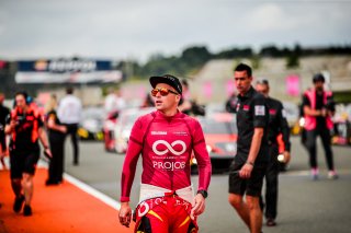 Grid Walk
 | SRO / TWENTY-ONE CREATION - Jules Benichou