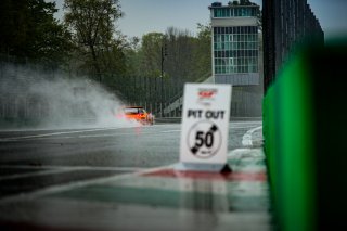 Official Paid Test Session
 | &copy;&nbsp;SRO - TWENTY-ONE CREATION | Jules Benichou