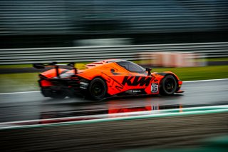 Official Paid Test Session
 | &copy;&nbsp;SRO - TWENTY-ONE CREATION | Jules Benichou