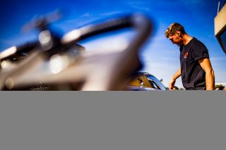 Set Up
 | &copy;&nbsp;SRO - TWENTY-ONE CREATION | Jules Benichou