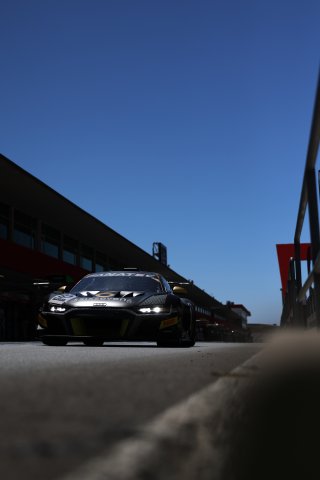 #67 - LP Racing - Henry Hassid - Anthony Beltoise - Audi R8 LMS GT2, Test Session 1
 | SRO / JEP