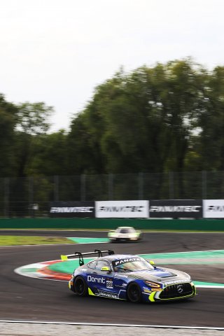 #888 - NM Racing Team - St&eacute;phane PERRIN - J&ouml;rg VIEBAHN - Mercedes-AMG GT2
 | SRO / JEP