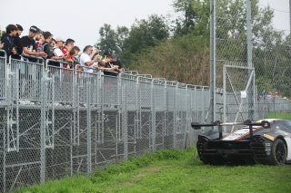 Fans watching #89 - RTR Projects - Jan KRABEC - Viktor MRAZ - KTM X-BOW GT2
 | SRO / JEP