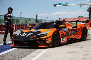 #17 - True Racing - Hubert TRUNKENPOLZ - Laura KRAIHAMER - KTM X-BOW GT2
 | SRO / JEP