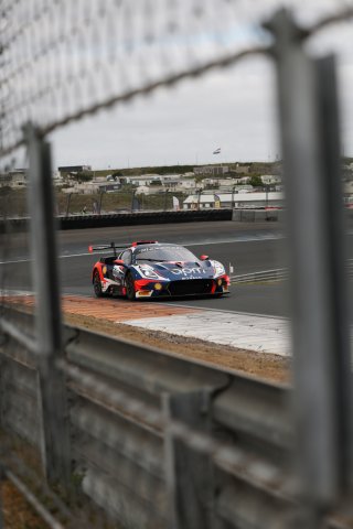 #1 - LP Racing - Philippe PRETTE - Maserati GT2
 | SRO JEP