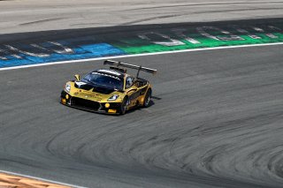 #7 - DINAMIC Motorsport - Roberto PAMPANINI - Mauro CALAMIA - Maserati GT2
 | SRO / JEP