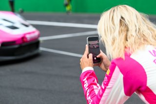 #15 - Iron Dames by SP Racing - Laura VAN DEN HENGEL - Sarah BOVY - Porsche 992 GT3 Cup | SRO / JEP