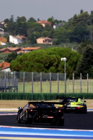 #24 - AKF Motorsport - Oliver FREYMUTH - Lamborghini Huracan Super Trofeo EVO2 | SRO / JEP