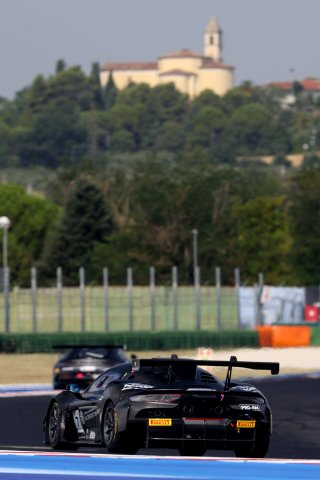 #7 - DINAMIC Motorsport - Roberto PAMPANINI - Mauro CALAMIA - Maserati GT2 | SRO / JEP