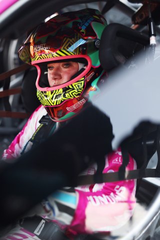 #85 - Iron Dames by SP Racing - Laura VAN DEN HENGEL - Maserati GT2 | SRO / JEP