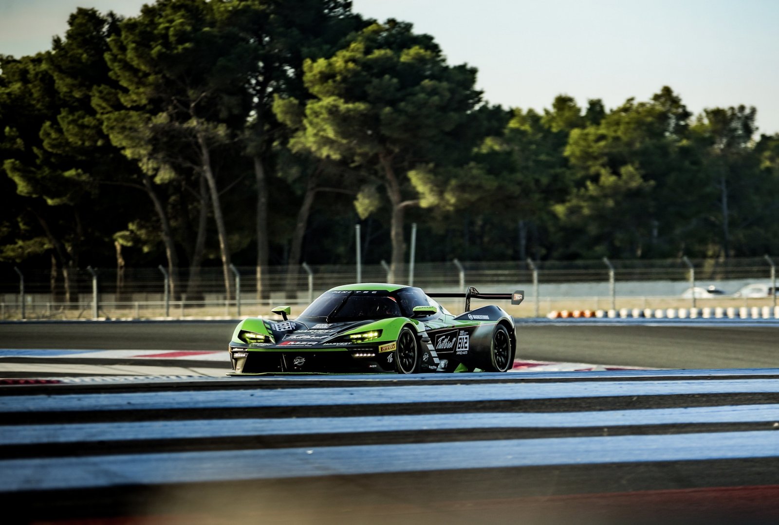 Team MZR offering KTM X-BOW GT2 race seat