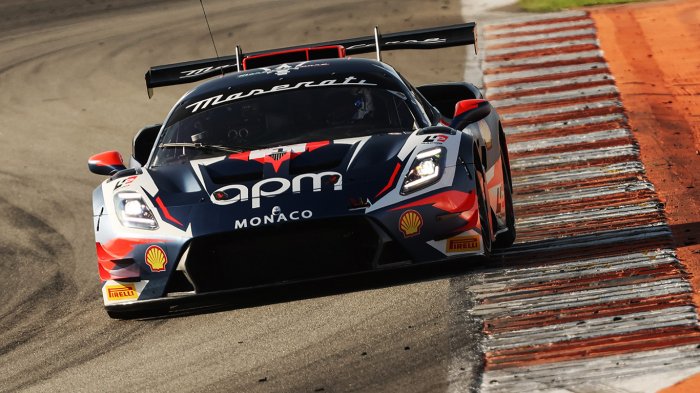 LP Racing and DINAMIC Motorsport share pole positions and crucial points at Valencia